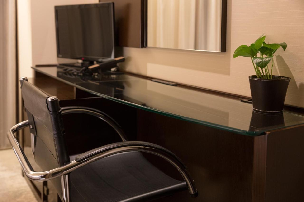 Hotel Tenjin Place Фукуока Екстериор снимка